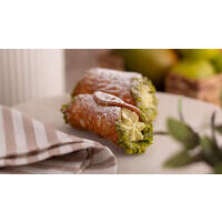 Cannoli ar pistāciju krēmu